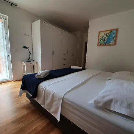Apartment Pinna Nobilis, Private Parking Makarska