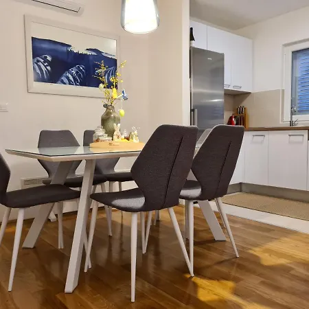 Apartment Pinna Nobilis, Private Parking