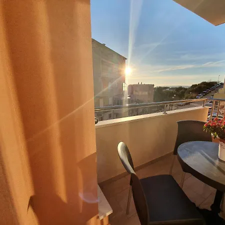 Pinna Nobilis, Private Parking Apartment