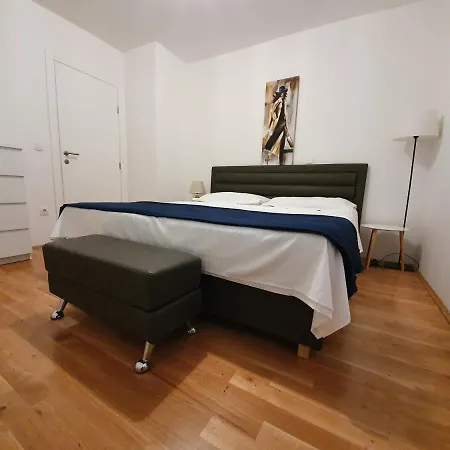 Pinna Nobilis, Private Parking Apartment Makarska