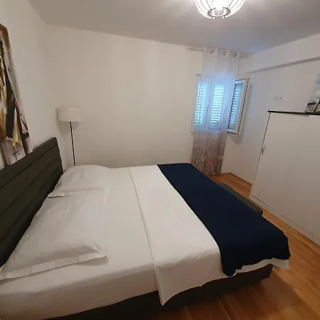 Pinna Nobilis, Private Parking Apartment Makarska